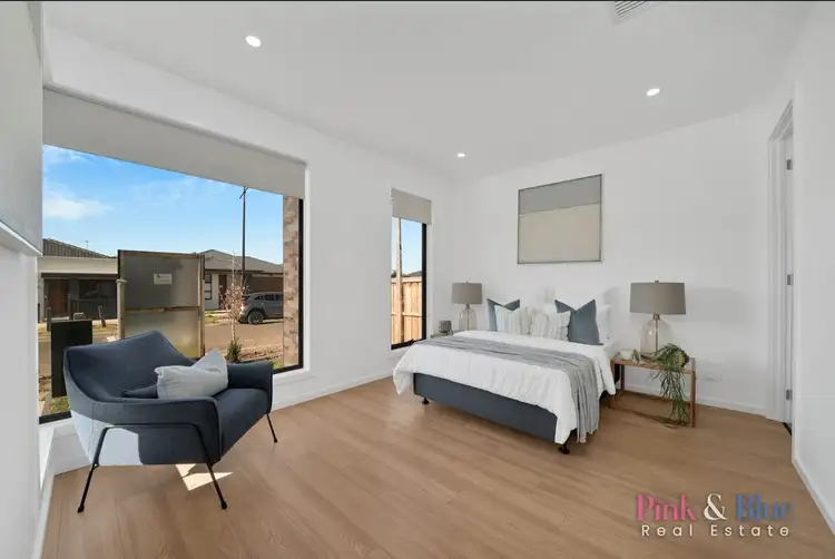 62 Clay Crescent, Rockbank VIC 3335