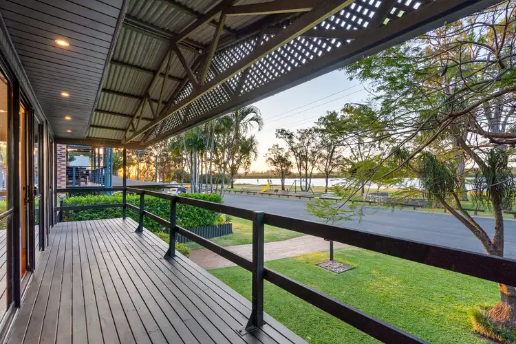 43 The Esplanade, Coombabah QLD 4216