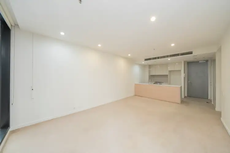 Third view of Homely apartment listing, 605/70 Queens Road, Melbourne VIC 3000