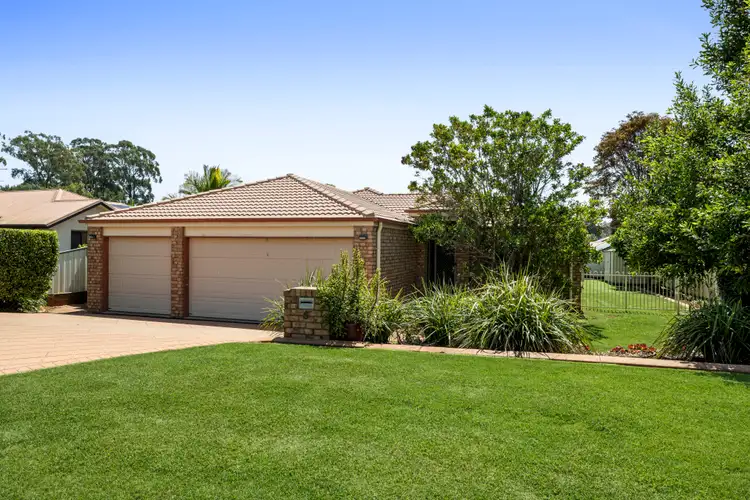 5 Maggie Court, Middle Ridge QLD 4350