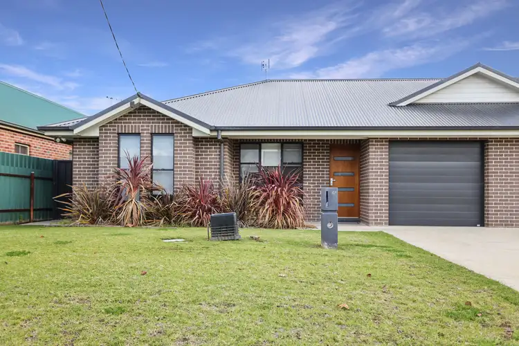 1/4 Baldock Street, Forbes NSW 2871