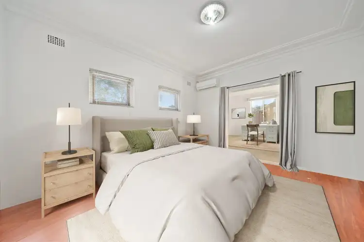 6 Pacific Street, Kingsgrove NSW 2208