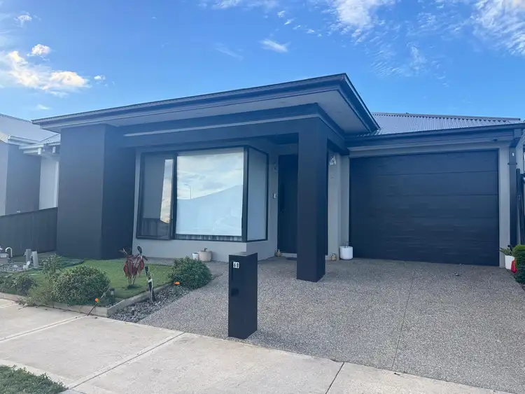 68 Darwinia Drive, Mickleham VIC 3064