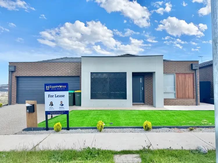 6 Shrubs Road, Mambourin VIC 3024