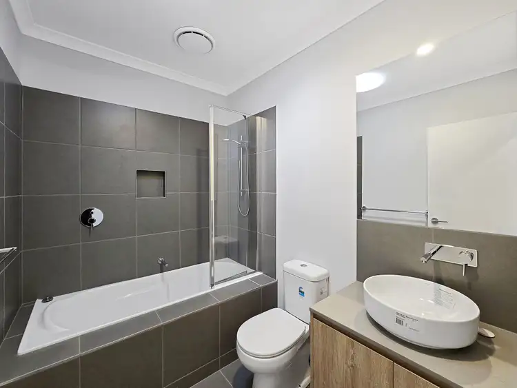 Fifth view of Homely flat listing, 18 Inglenook Circuit, Armstrong Creek VIC 3217