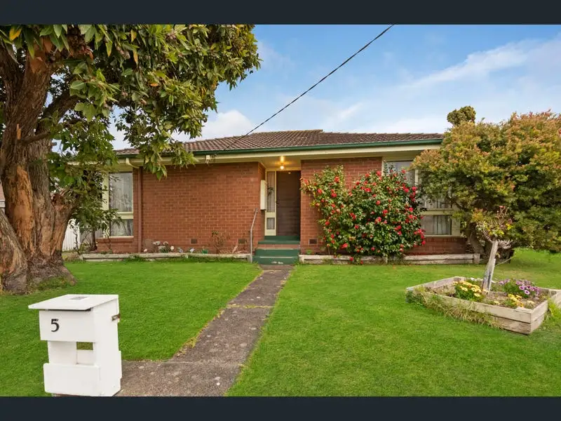 Main view of Homely house listing, 5 Sheville Grove, Warrnambool VIC 3280