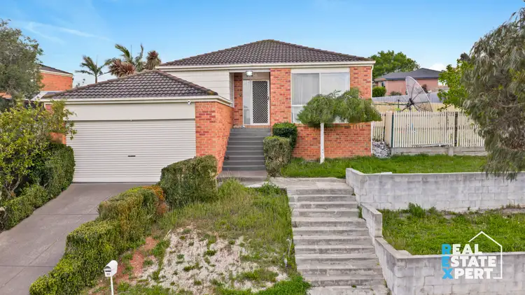 95 Earlsfield Drive, Berwick VIC 3806