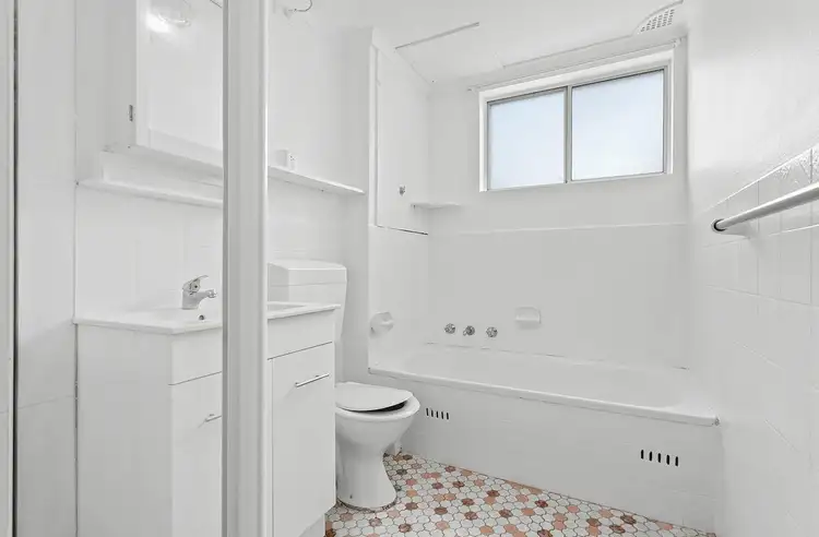 Fifth view of Homely apartment listing, 2/24-26 Kiora Road, Miranda NSW 2228