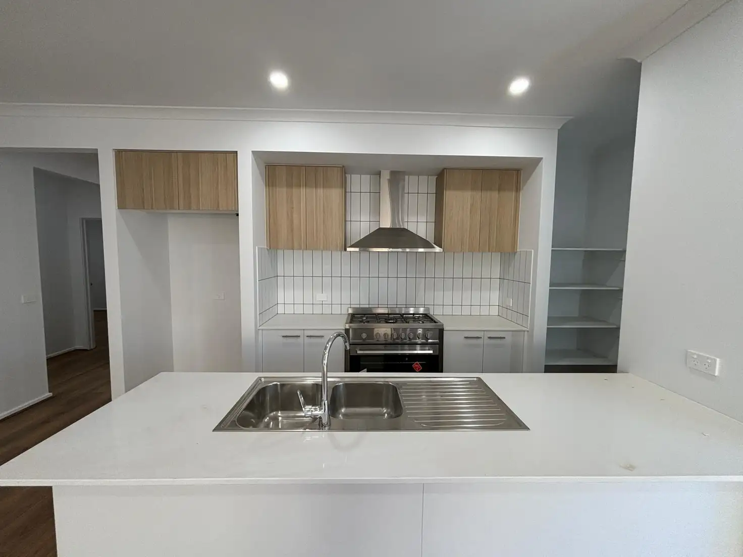 Main view of Homely house listing, 6 TRAILWATER COURT, Warragul VIC 3820