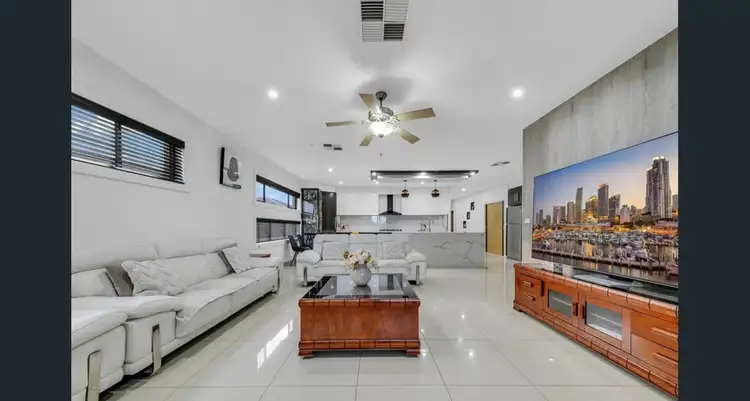 Fourth view of Homely house listing, 32 Wisteria Avenue, Craigieburn VIC 3064