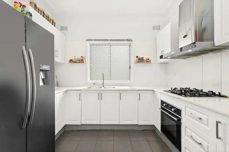 Third view of Homely unit listing, 1/52 Rosemont Street, Wollongong NSW 2500