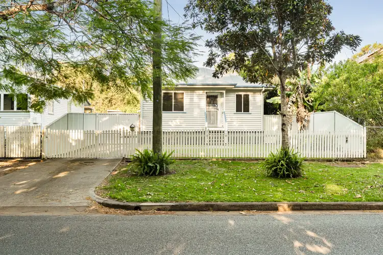 28 Agnew Street, Sandgate QLD 4017