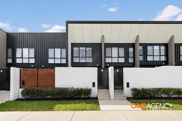 2D Harold White Avenue, Coombs ACT 2611