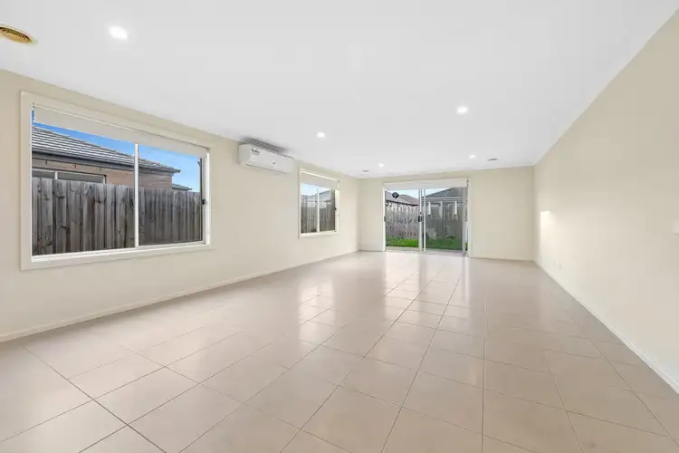 Fifth view of Homely house listing, 2 Bindley Crescent, Weir Views VIC 3338