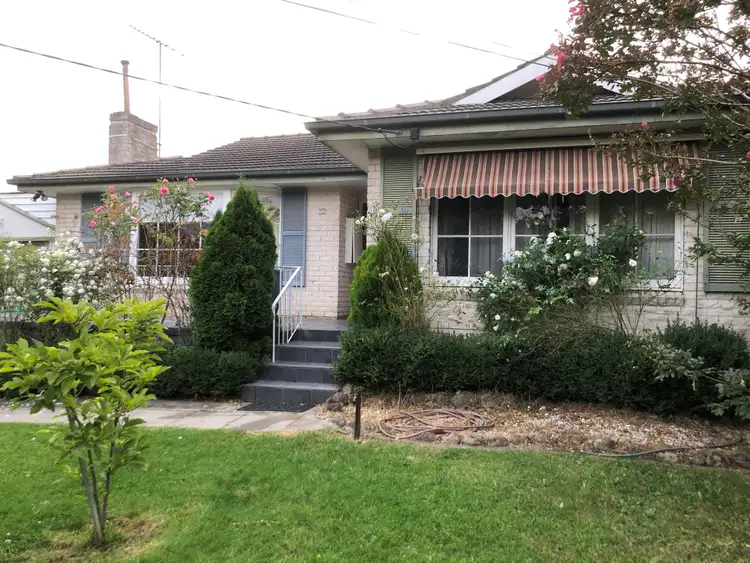 32 Astelot Drive