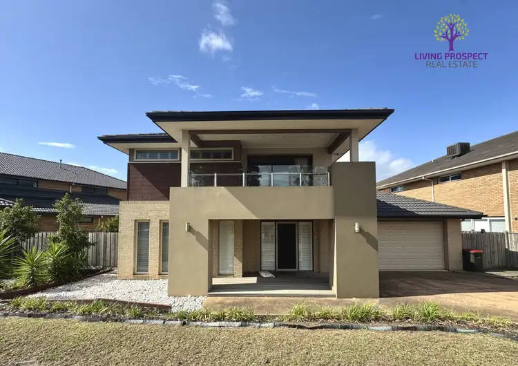 11 Spinnaker Rise, Point Cook VIC 3030