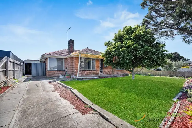 15 Alfred Avenue, Thomastown VIC 3074