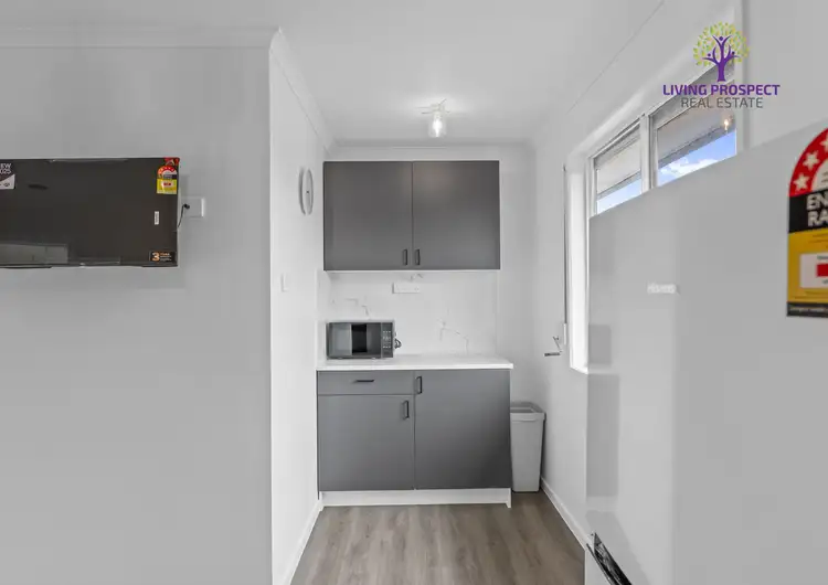 Fifth view of Homely unit listing, 10 Kameruka Court, Werribee VIC 3030