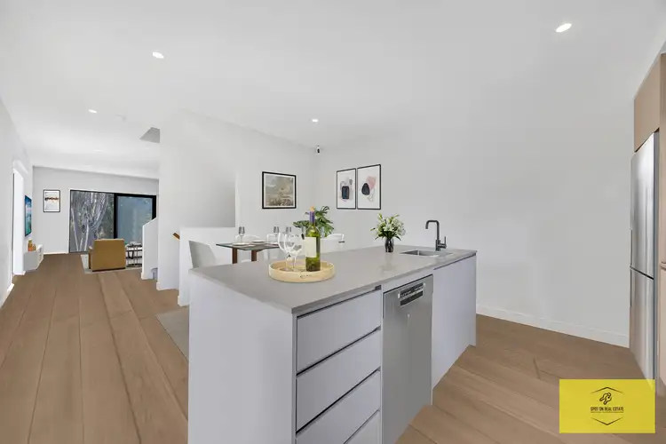 Fourth view of Homely house listing, 10 Fetta Place, Mill Park VIC 3082