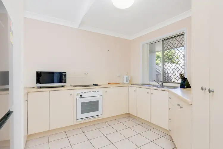 Sixth view of Homely unit listing, 2/24 Kerr Street, Meikleville Hill QLD 4703