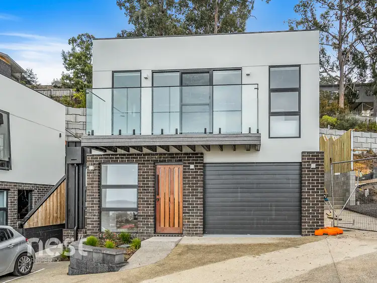 2/54 Hillside Drive, Blackmans Bay TAS 7052
