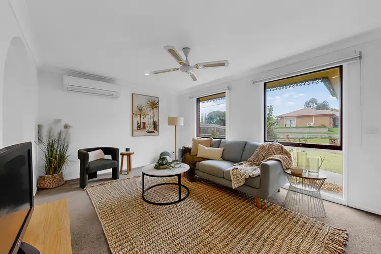 Second view of Homely house listing, 16 Geraldine Drive, Hampton Park VIC 3976
