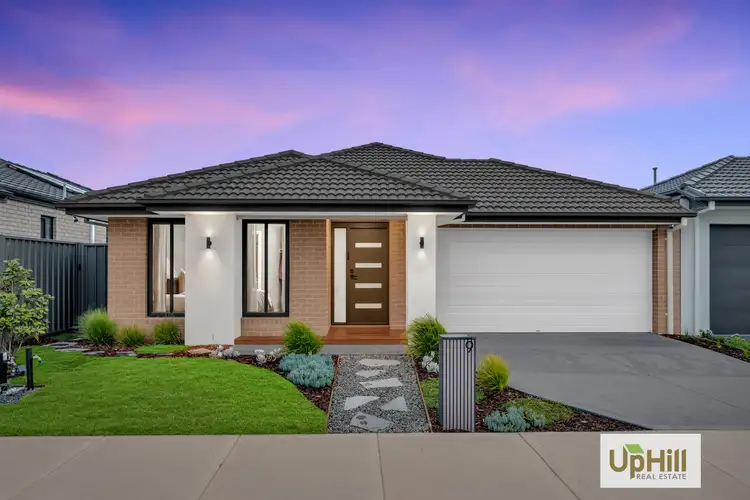 9 Creative Avenue, Clyde North VIC 3978