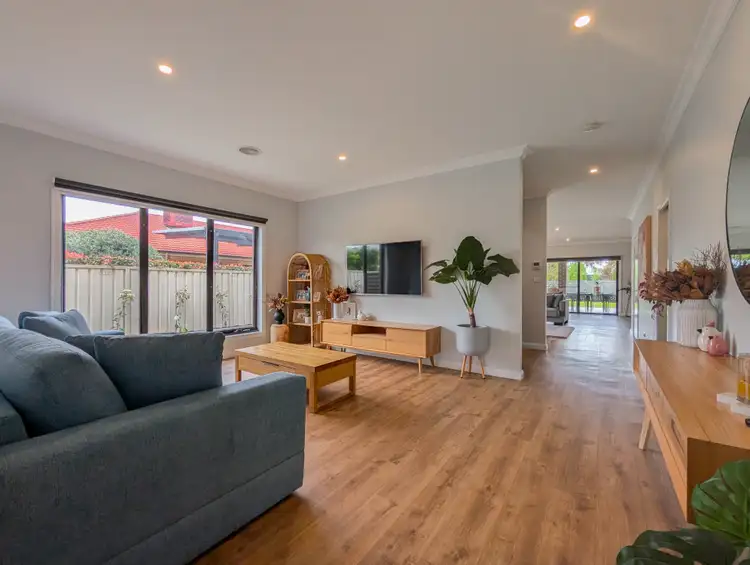 Fifth view of Homely house listing, 19 Nalder Drive, Swan Hill VIC 3585