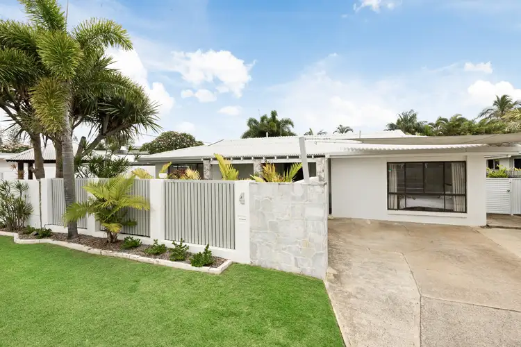 4 Yaringa Avenue, Buddina QLD 4575