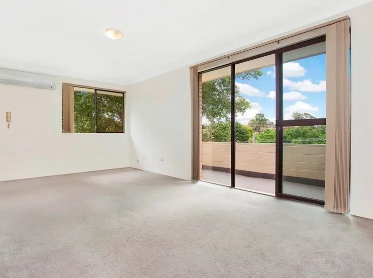 8/2 Linda Street, Hornsby NSW 2077