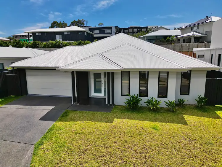 10 Rosella Terrace, Peregian Springs QLD 4573