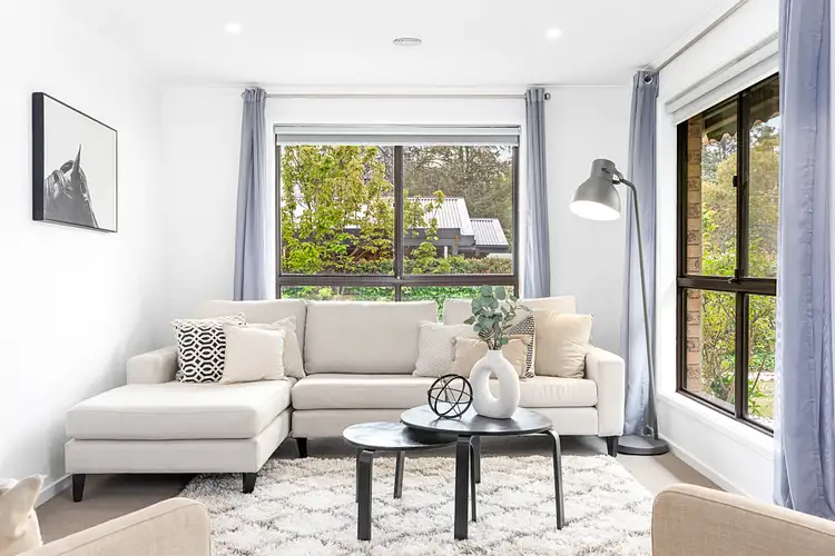 6 Bungonia Street, Narrabundah ACT 2604