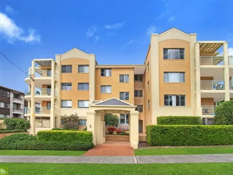 2 Pleasant Avenue