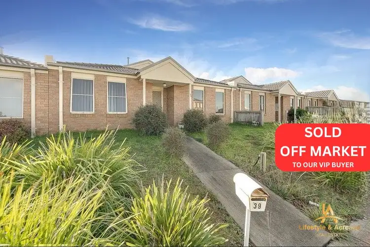 39 Honey Myrtle Way, Cranbourne VIC 3977