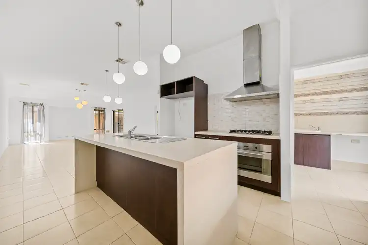 25 Gamenya Street, Canning Vale WA 6155