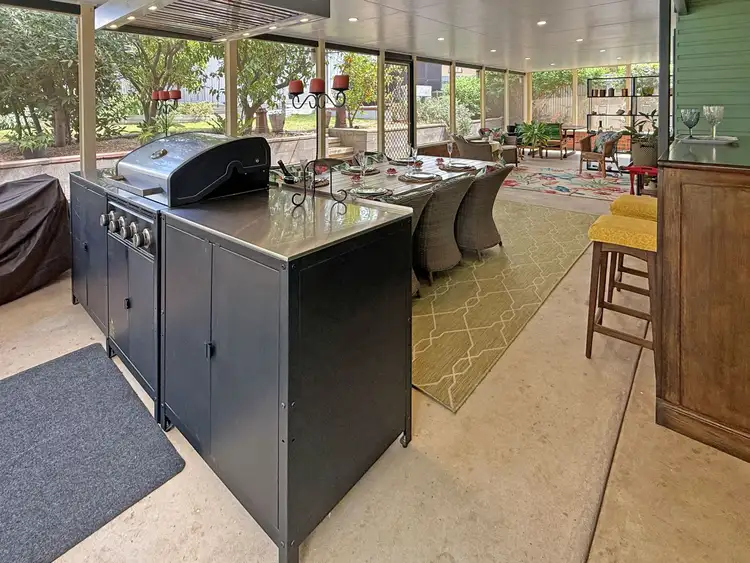 99 Palm Avenue, Leeton NSW 2705