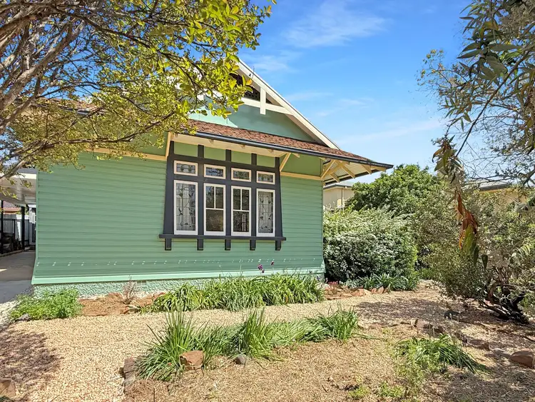 99 Palm Avenue, Leeton NSW 2705