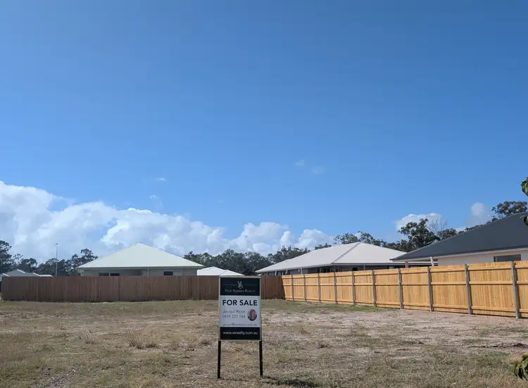 22 Torbanlea Street, Burrum Heads QLD 4659