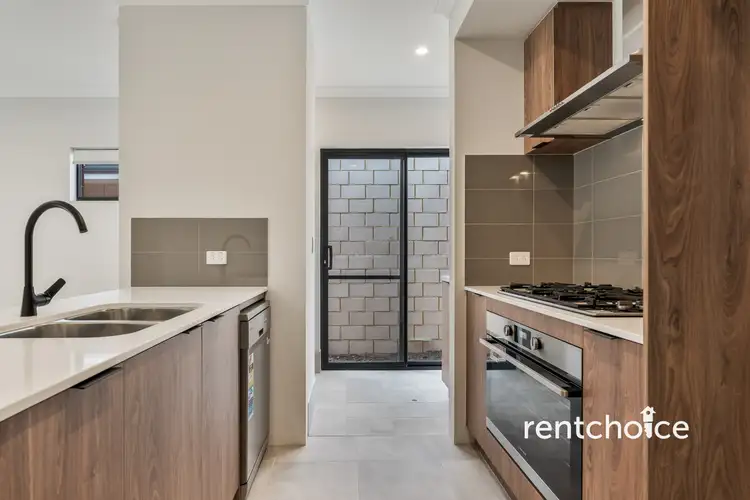 16 Kettering Parkway, Wellard WA 6170