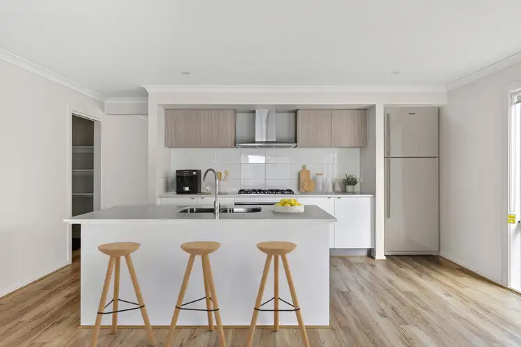 97 Inglenook Circuit, Armstrong Creek VIC 3217