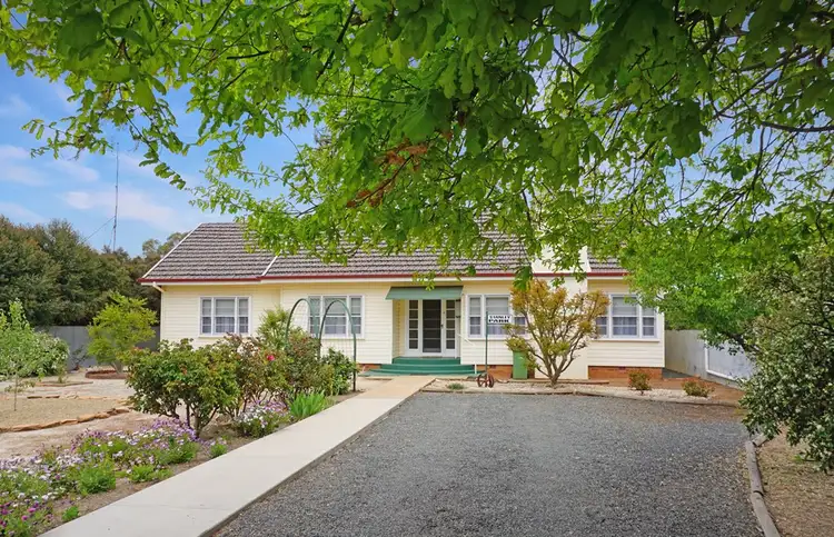 46 Kurrajong Street, West Wyalong NSW 2671