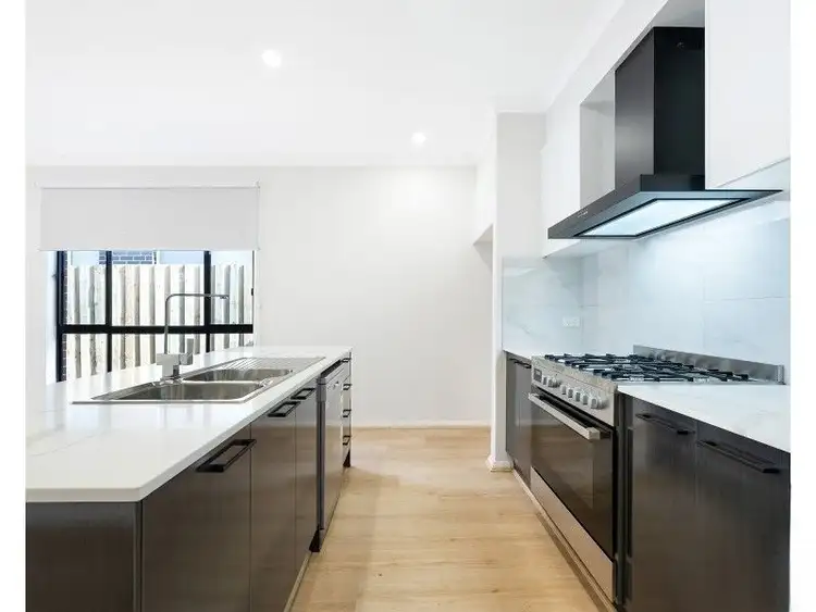 25 Winnows Street, Officer VIC 3809
