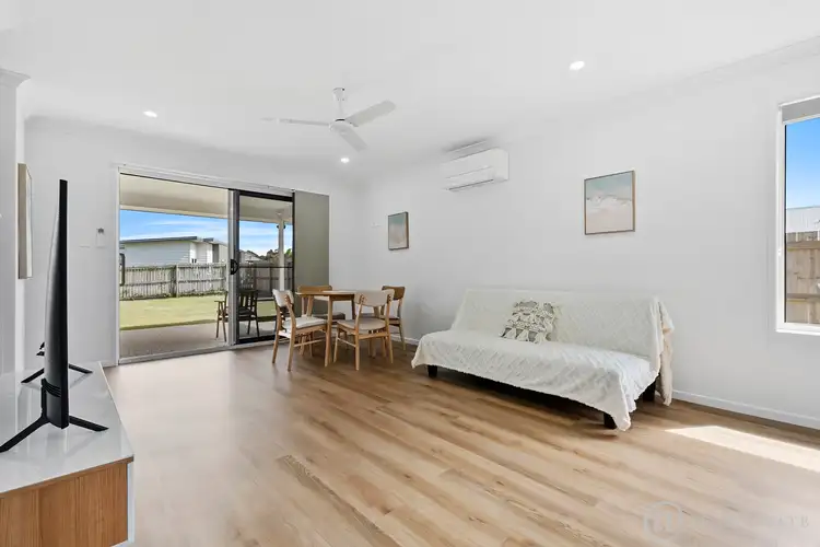 Sixth view of Homely house listing, 1/10 Sorrento Way, Zilzie QLD 4710