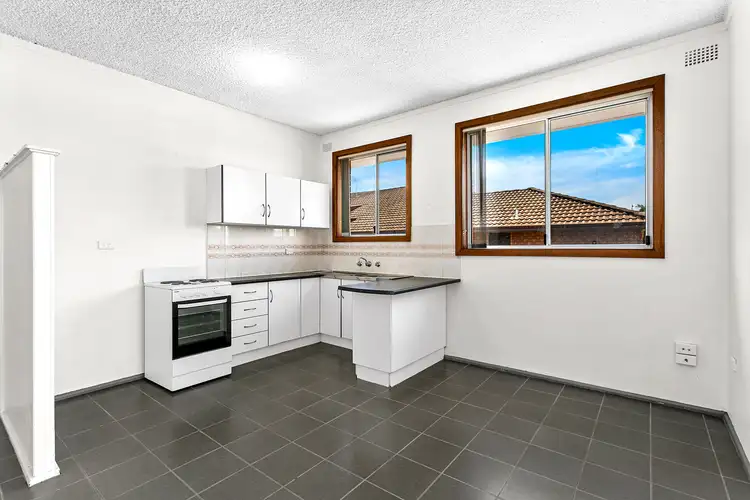 Second view of Homely unit listing, 4/13 Peterborough Avenue, Lake Illawarra NSW 2528