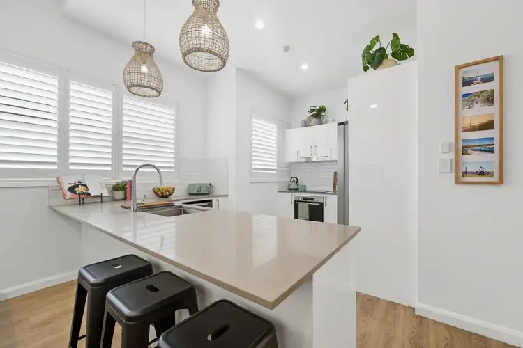 Main view of Homely apartment listing, 3/142 Esplanade, Surfers Paradise QLD 4217