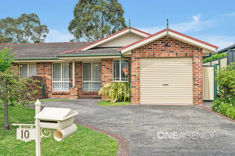 10 Regent Place, Bomaderry NSW 2541