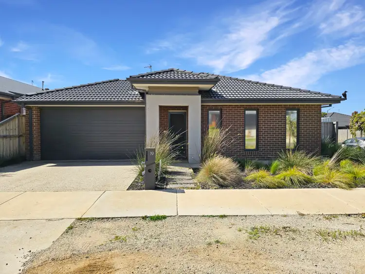 19 Barbra Drive, Charlemont VIC 3217