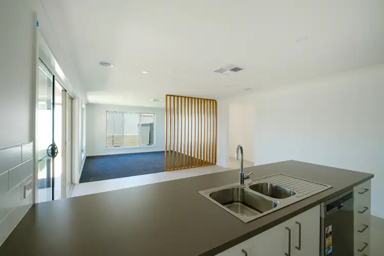 Fourth view of Homely townhouse listing, 2/1 PEACOCK AVENUE, Wodonga VIC 3690