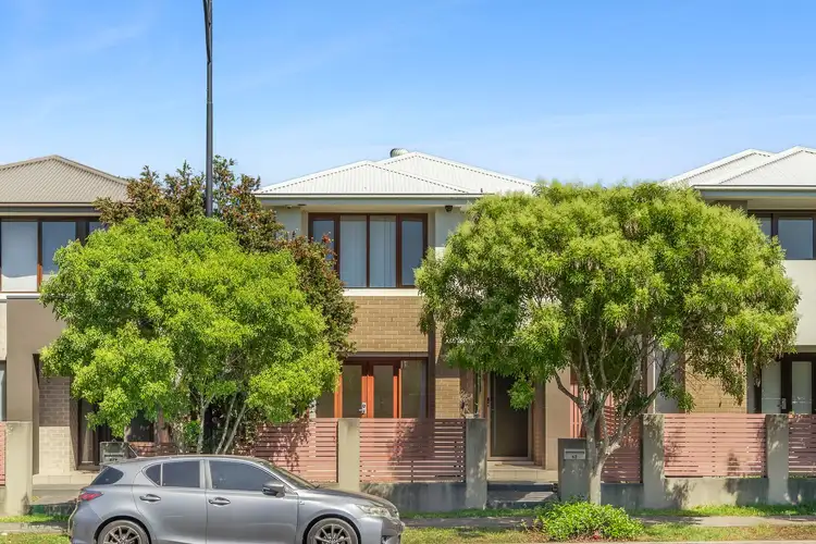 43 Lakeside Parade, Jordan Springs NSW 2747