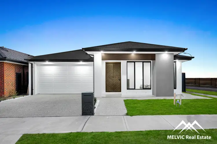 2 Sojoun Street, Clyde North VIC 3978